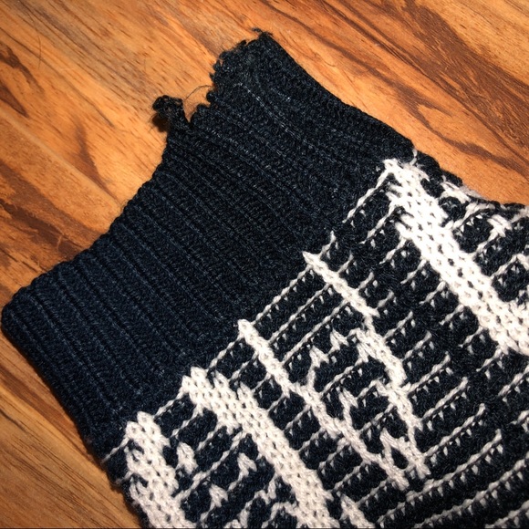 Point Zero Cardigan - Picture 6 of 6